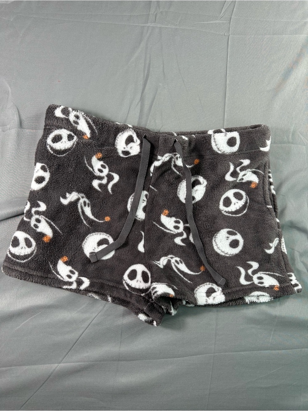 Disney Nightmare Before Christmas Pajama Short L Gray Plush Loungewear Halloween